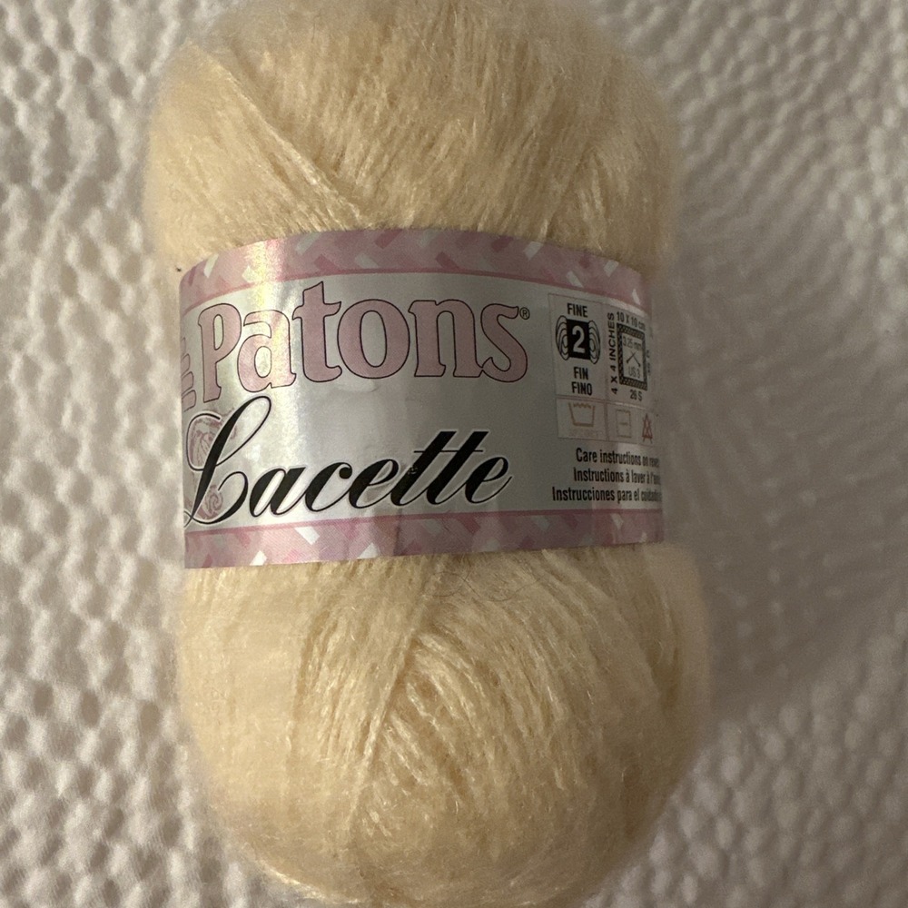 Patons Lacette Mohair /Acrylic/Nylon Blend Yarn‎ 1.75 Oz CREAM CARESS #243030
